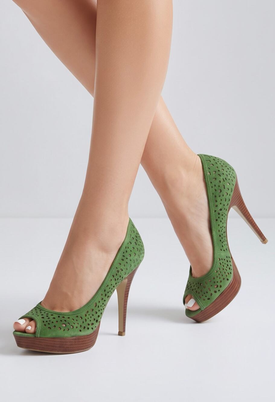 Emerald Perforated Suede Stacked Platforms 7 Indie Sleaze Whimsigoth Party Club